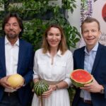 Im Rahmen eines Pressegespräches zum Thema “Der Garten im Klimawandel” informierten (von links) Mag. Franz Koll, Vorsitzender der Geschäftsführung und CEO von bellaflora, Patricia Schweiger-Bodner, bellaflora Geschäftsführerin, sowie DDr. Paul Eiselsberg, IMAS-Prokurist über die geänderten Bedingungen in den Grünoasen der heimischen Bevölkerung. Foto: bellaflora GmbH/APA-Fotoservice/Richard Tanzer