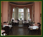 .. oder in der Rosaroten Lounge, der Besuch lädt einfach zum Verweilen und entspannen ein.
