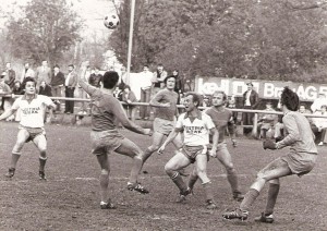 Spielszene aus SV Austria Tabak gegen UFC Eferding aus den späten 1970er Jahren. Foto: privat/oepb