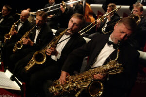 osbb_sax Die 1996 gegründete Original Swingtime Bigband. Foto: OSBB