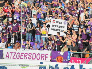 Die Austria-Fans in freudiger Erwartung: Foto: oepb
