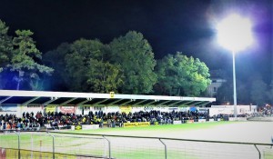 Nach langer Zeit gab es gestern Abend endlich wieder einmal eine tolle Kulisse im Sepp Doll-Stadion zu Krems. Foto: oepb 