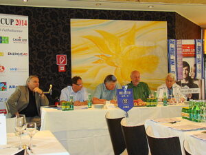Von links: Casino Linz Generaldirektor Josef Kneifl, Casino Cup-Veranstalter Harald Kaiserseder, Ferdinand Milanovich, ORF-Moderator Wolfgang Bankowsky und Jürgen Kreuzer. Foto: oepb.at