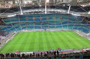 Damris neue Spielstätte - die Red Bull Arena Leipzig, die anlässlich der Fußball-Weltmeisterschaft 2006 direkt in das alte Leipziger Zentralstadion hineingebaut wurde. Foto: oepb.at