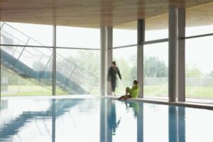 Aktivbecken Thermenlandschaft. Foto: Cathrine Stukhard / Therme Wien