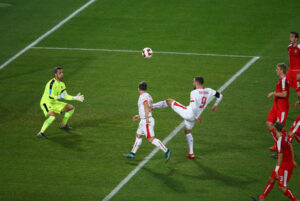 Haris Seferovic (Nr. 9) trat gestern Abend als zweifacher Torschütze in Erscheinung. ÖFB-Keeper Ramazan Özcan (links) hatte gegen ihn keine Chance. Foto: GEPA