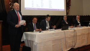 Gestern Abend stieg die FK Austria Wien Generalversammlung 2016. Im Bild von links: Karl Blecha, Raimund Harreither, Markus Kraetschmer, Rudolf Reisner und Franz Wohlfahrt. Foto: FAK