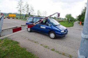 ... überhaupt darüber sprechen muss, um die Bevölkerung "aufzuklären"!