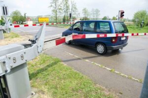Jedoch auftretende Panik, gepaart mit fehlendem Hausverstand lässt wohl oft die falsche und "tödliche" Entscheidung zu. Alle 4 Fotos: ÖBB / Zenger
