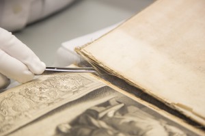 Durch die Crowdfunding-Aktion hat die Österreichische Nationalbibliothek das Ziel, 15.500 Euro für die Restaurierung dieses wertvollen Dokuments zu sammeln. Foto: Österreichische Nationalbibliothek / Jürgen Hammerschmid