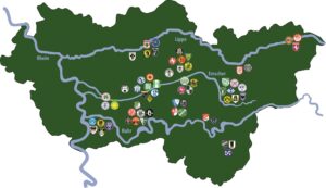 Blick auf die Fußballregion Ruhrgebiet mit seiner einzigartigen Anhäufung von zahlreichen Traditions-Vereinen. Etwa 5 Millionen Menschen leben hier auf 4.435 Quadratkilometern, somit ist das "Revier" der größte Ballungsraum Deutschlands. Foto: Die Karte stammt aus dem Werk "Im Land der 1000 Derbys"  