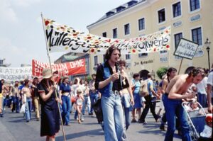 "Meine Jugend - deine Jugend"-Ausstellung 2019. Sternfahrt zur Kundgebung in Zwentendorf, Tulln am 12.6.1977. Foto: Peter Weish