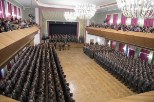 Die ausgemusterten Wachtmeister in der Stadthalle in Enns / OÖ. Foto: Bundesheer / Simader