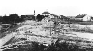 Inmitten von St. Peter begannen im August 1938 die Arbeiten für die Hochöfen-Fundamente. Foto: Archiv der Stadt Linz