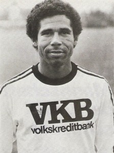 Helmut Köglberger, in Diensten des Linzer ASK, im Sommer 1979 am LASK-Platz in der Neuen Heimat. Foto: © oepb