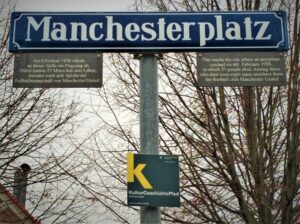Der Manchester-Platz in München. Foto: oepb