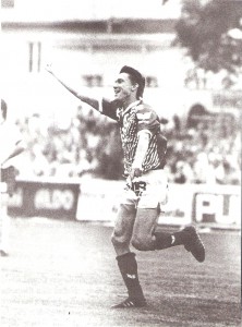 Oleg Blochin trug doch tatsächlich den Steyrer Vorwärts Dress. Es sind dies die Geschichten, wie sie nur das Fußball(er)-Leben schreibt. Foto: oepb