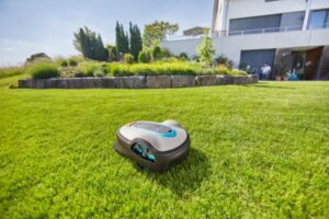 Der GARDENA SILENO life schenkt entspannte Zeit. Foto: GARDENA