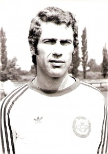 Saison-Portrait vom Sommer 1975. Jürgen “Joe” Kreuzer vor seiner 20. - und letzten – aktiven Saison beim SK VÖEST Linz. Foto: oepb