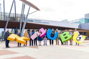 Kinder- und Jugendbuchfestival vor dem Museum Niederösterreich. Foto: Theo Kust 