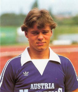 Der 20-jährige Harald "Harry" Fürst im Sommer 1980 im Kampfmannschaftskader des FK Austria Wien. Foto: © oepb