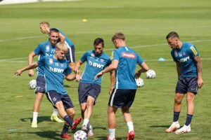 Die Spieler waren jedenfalls trotz teilweise tropischer Hitze mit Feuereifer bei der Sache. Foto: © FAK 