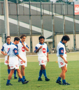 Erstes FC Linz-Training auf der Gugl. Im Bild von links: Günter Zeller, Ronald Brunmayr, Jürgen Aschauer, Hugo Sanchez und Manfred Linzmaier. Foto: © oepb